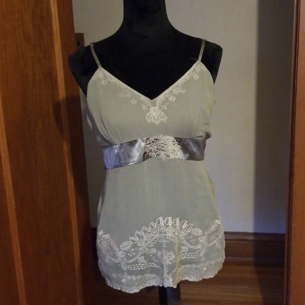 Studio y summer camisole large